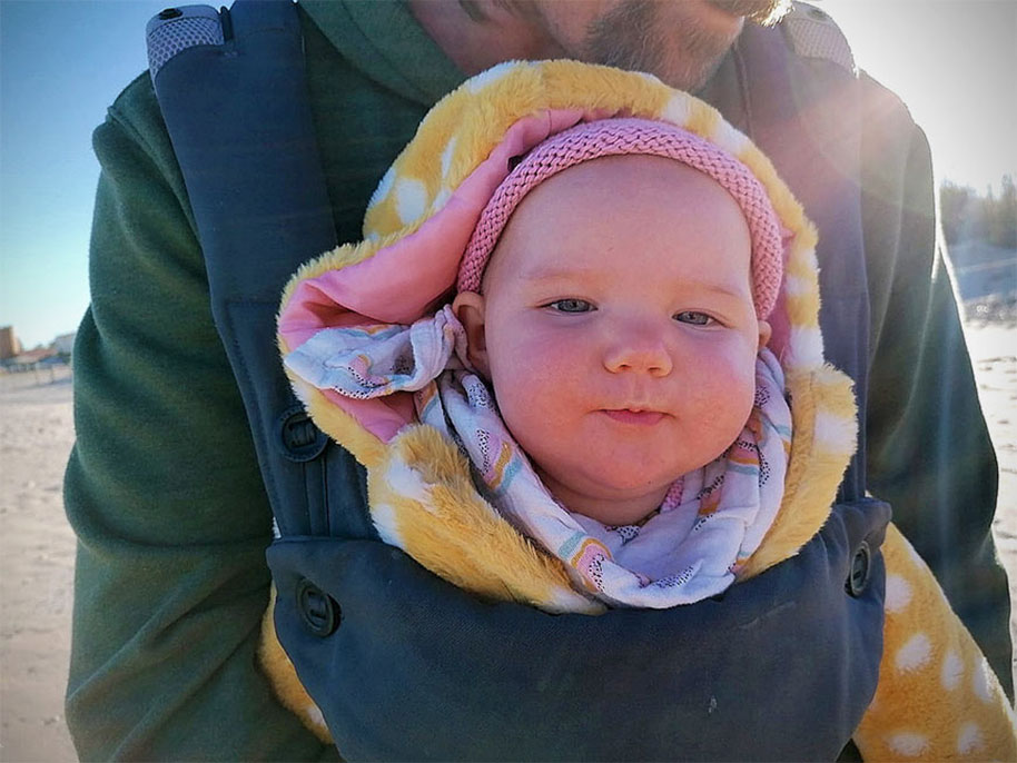 Babywearing The benefits of having baby close ♡ Attachment Parenting